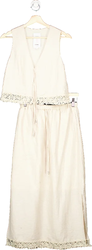 women's suit sets with loose-fitting bodiesFabrique Limited Edition Cream Two-Piece Sleeveless Lace Trim Dress UK S