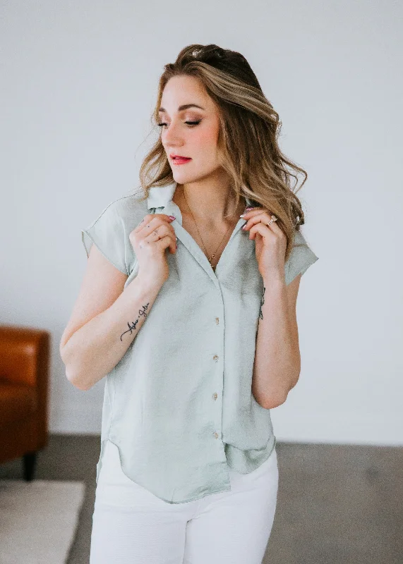 Breathable women's topsBarrie Button Up Top