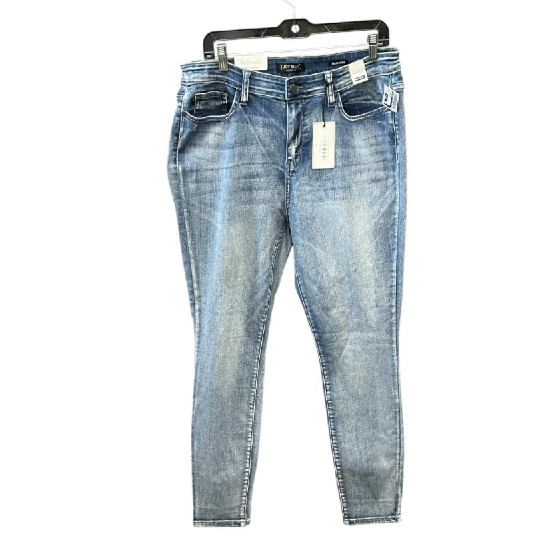 Stretch denim jeans with a low rise and fitted legs for a modern lookJeans Skinny By Judy Blue In Blue Denim, Size: 14