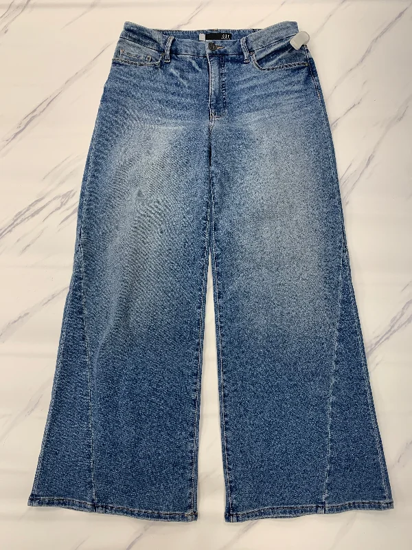 Skinny jeans with rips and tears for an edgy lookJeans Boot Cut By Kut In Blue Denim, Size: 10