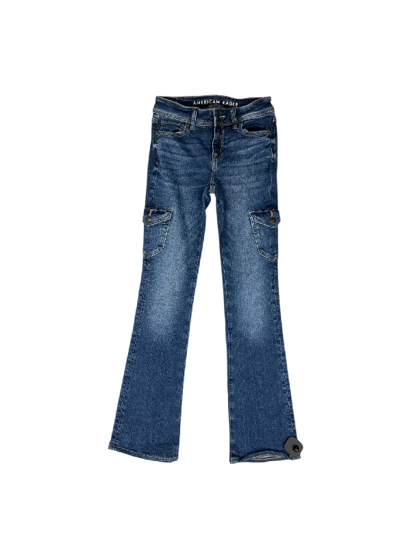 Light wash jeans with rips and tears for a casual vibeJeans Flared By American Eagle In Blue Denim, Size: 0