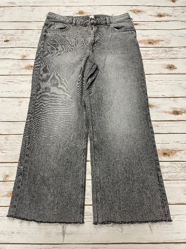 Stretch denim jeans with a high stretch factor for comfort and mobilityJeans Wide Leg By Cmf In Grey Denim, Size: 12