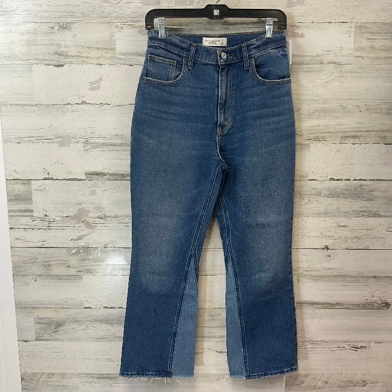 Jeans with a cropped length and distressed finish for a trendy and casual appearanceJeans Flared By Abercrombie And Fitch In Blue Denim, Size: 4