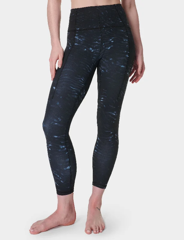 Skinny women's leggingsSuper Soft 7/8 Yoga Leggings - Blue Tundra Tiger Print