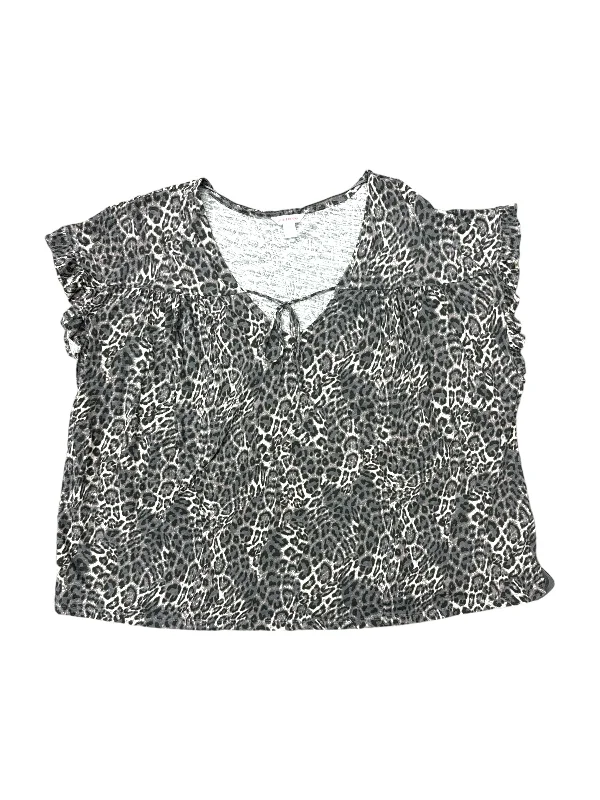 Crew neck women's topsAnimal Print Top Short Sleeve Joe Fresh, Size 2x