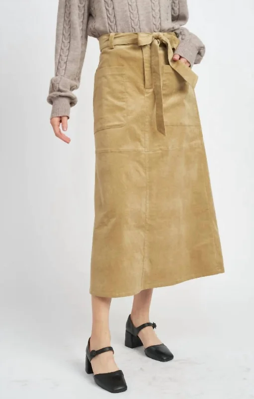 Moisture-wicking women's leggingsCorduroy Midi Skirt In Tan